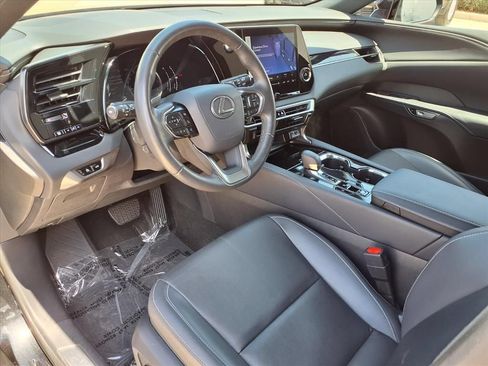 Used 2024 Lexus RX 350 FWD w/ Technology Package image 18