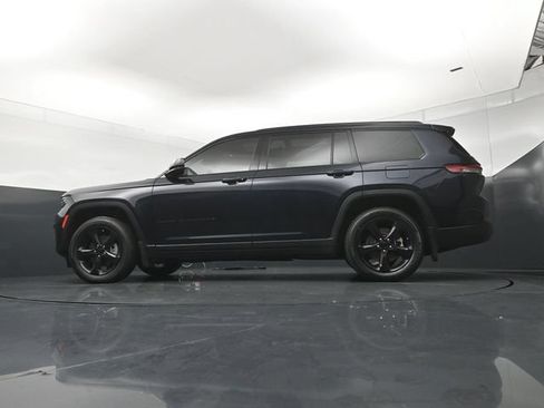 Used 2023 Jeep Grand Cherokee L Limited w/ Luxury Tech Group II AWD/4WD image 21