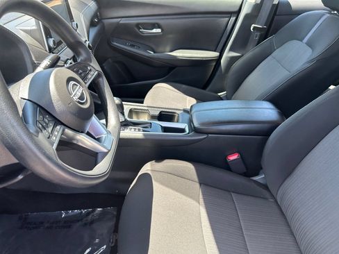 Used 2024 Nissan Sentra SV FWD image 19