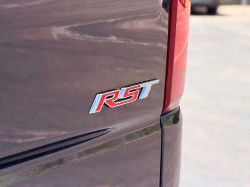 Used 2022 Chevrolet Silverado 1500 RST AWD/4WD image 25