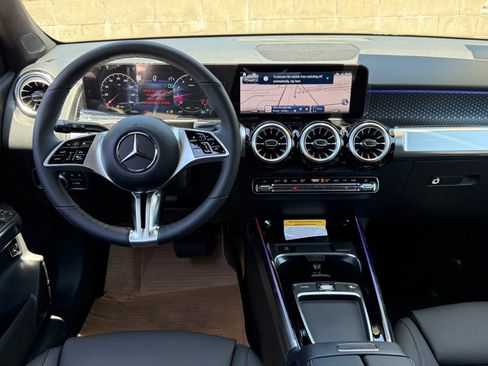New 2026 Mercedes-Benz GLB 250 image 30