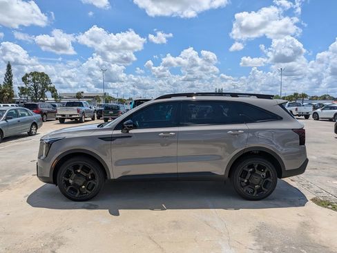 Certified 2026 Kia Sorento SX AWD/4WD image 5