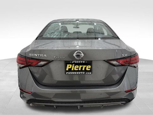 Used 2023 Nissan Sentra SV image 3
