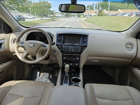 Used 2015 Nissan Pathfinder SL w/ SL Premium Package FWD image 18