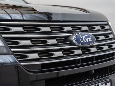 Used 2017 Ford Explorer Limited AWD/4WD image 15