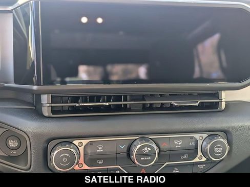 New 2026 Jeep Gladiator Sport AWD/4WD image 18