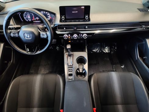 Used 2023 Honda Civic Sport image 3