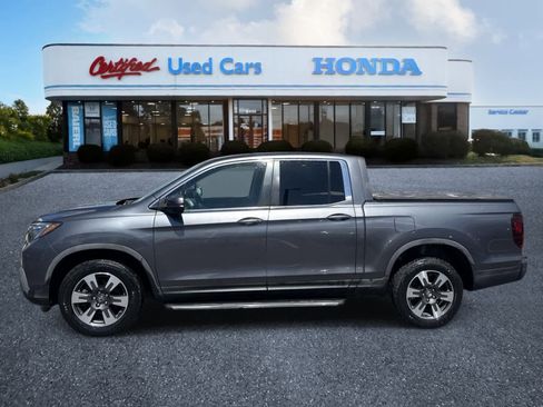 Used 2017 Honda Ridgeline RTL-T image 2