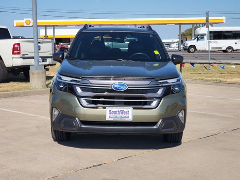 Used 2026 Subaru Forester Limited AWD/4WD image 6