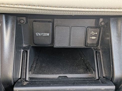 Used 2018 Toyota Corolla iM image 19