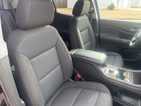 Used 2023 GMC Acadia SLE w/ Driver Convenience Package image 42