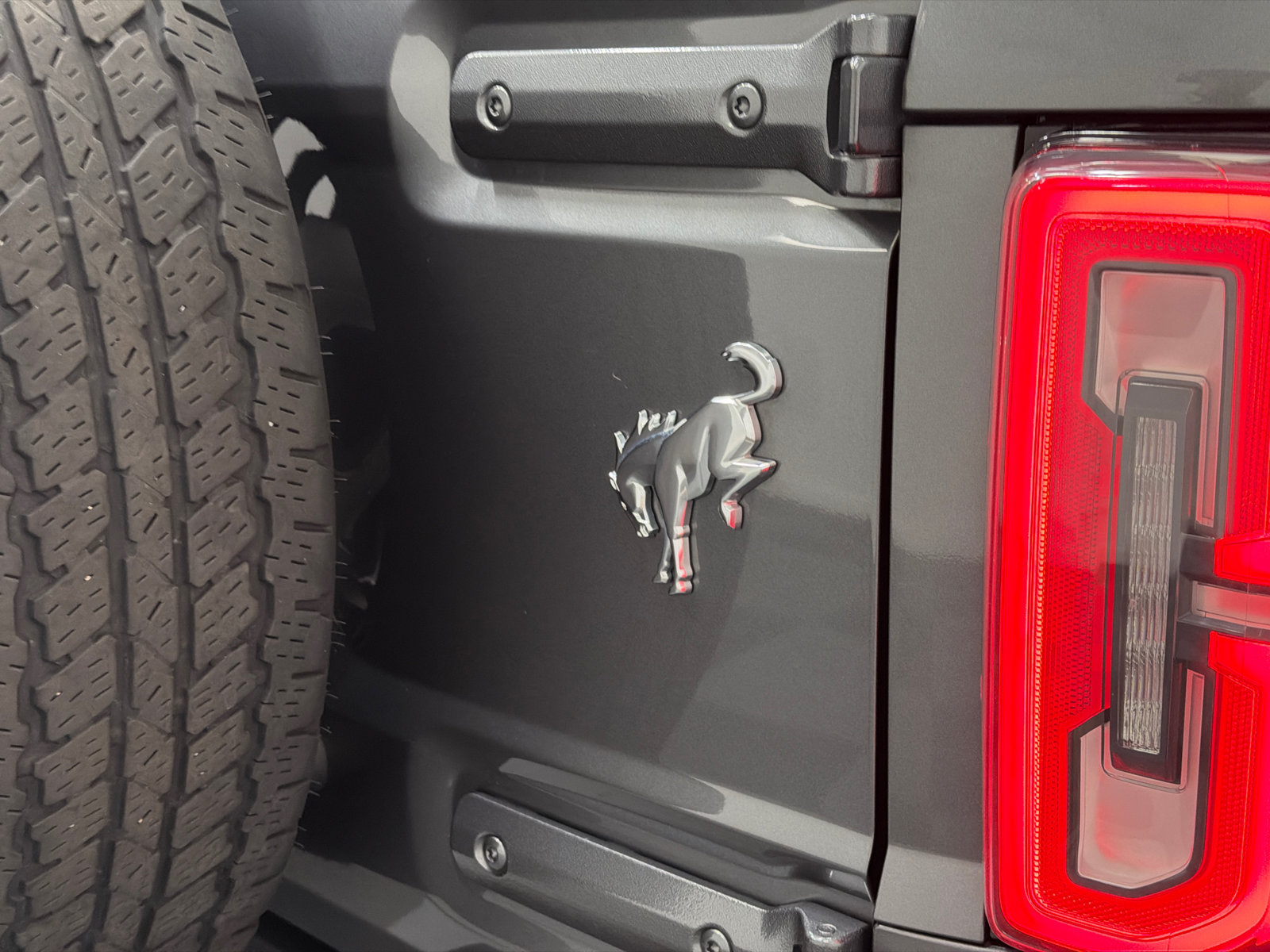 Used 2022 Ford Bronco Outer Banks AWD/4WD image 9
