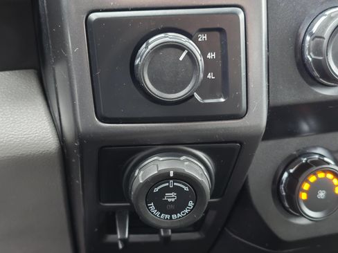 Used 2019 Ford F150 XLT w/ Trailer Tow Package AWD/4WD image 19