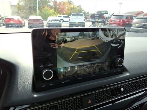 Used 2025 Honda Civic Sport image 25