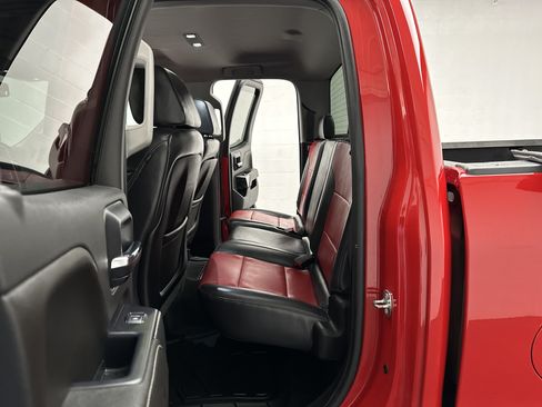 Used 2015 Chevrolet Silverado 2500 LT w/ LT Convenience Package AWD/4WD image 22