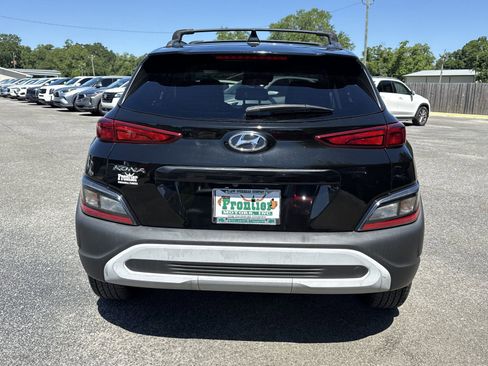 Used 2022 Hyundai Kona SEL FWD image 4