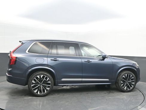 New 2026 Volvo XC90 B5 Ultra image 8