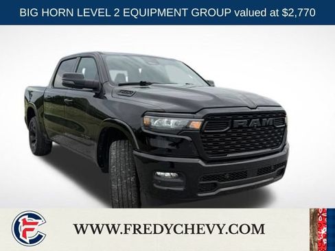 Used 2025 RAM 1500 Big Horn AWD/4WD image 3