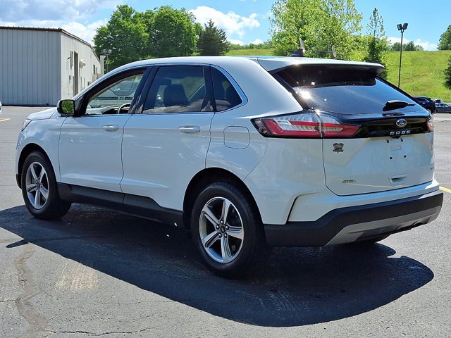 Certified 2024 Ford Edge SEL w/ Convenience Package AWD/4WD image 4
