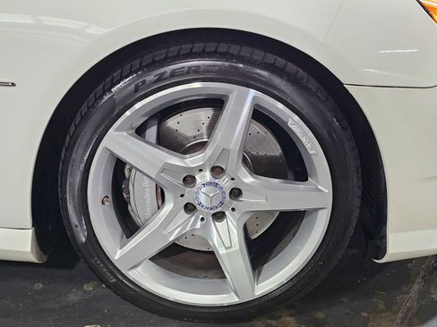 Used 2013 Mercedes-Benz SL 550 image 9