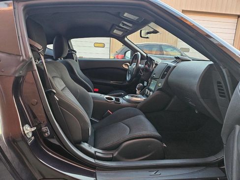 Used 2012 Nissan 370Z Coupe RWD image 15