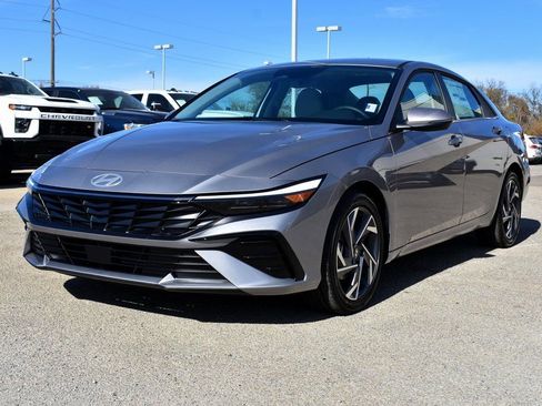 New 2026 Hyundai Elantra Limited FWD image 1