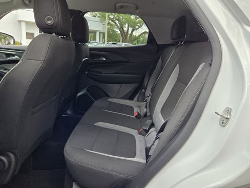 Used 2025 Chevrolet TrailBlazer LT AWD/4WD image 13