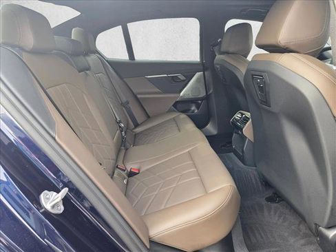 Used 2026 BMW i5 eDrive40 w/ Premium Package image 17