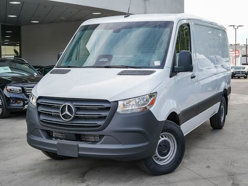 Used 2026 Mercedes-Benz Sprinter 2500 image 1