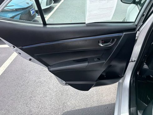 Certified 2017 Toyota Corolla SE w/ Carpet Mat Package (TMS) FWD image 16
