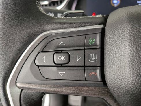 New 2025 Jeep Grand Cherokee L Limited w/ Black Appearance Package image 20