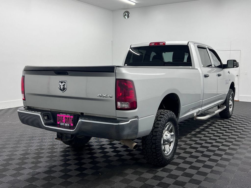 Used 2018 RAM 3500 Tradesman w/ Chrome Appearance Group AWD/4WD image 9