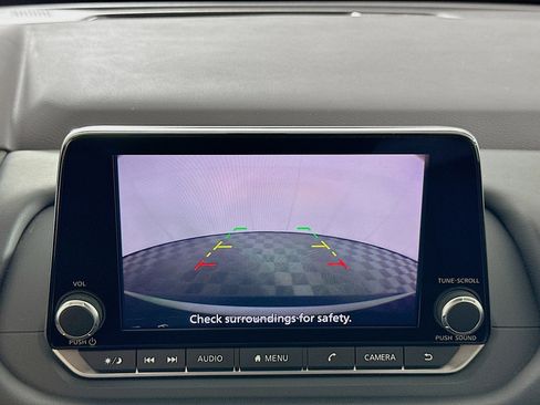 Used 2023 Nissan Rogue SV FWD image 22