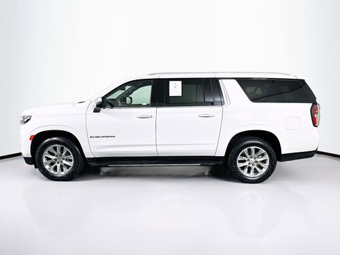 Used 2023 Chevrolet Suburban Premier image 4