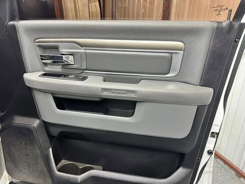 Used 2017 RAM 2500 Big Horn image 12