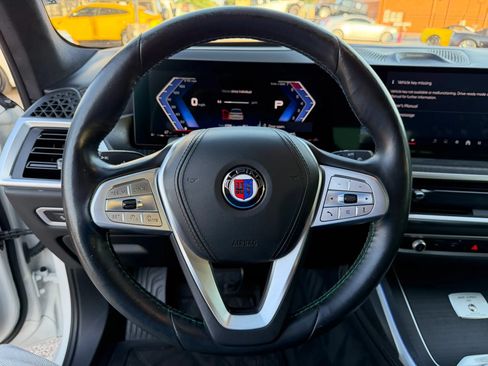 Used 2024 BMW ALPINA XB7 AWD/4WD image 37