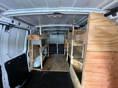 Used 2021 Chevrolet Express 2500 w/ Driver Convenience Package RWD image 13