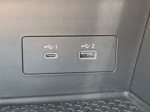 Used 2022 Nissan Pathfinder SV AWD/4WD image 24