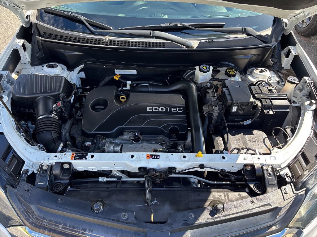 Used 2020 Chevrolet Equinox LS FWD image 23