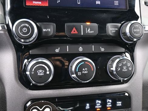 Used 2025 RAM 1500 Big Horn image 25