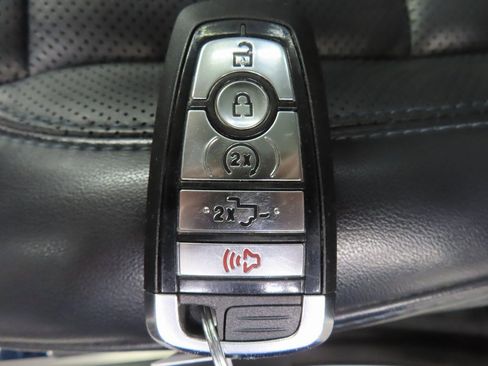 Used 2025 Ford F250 Platinum image 78