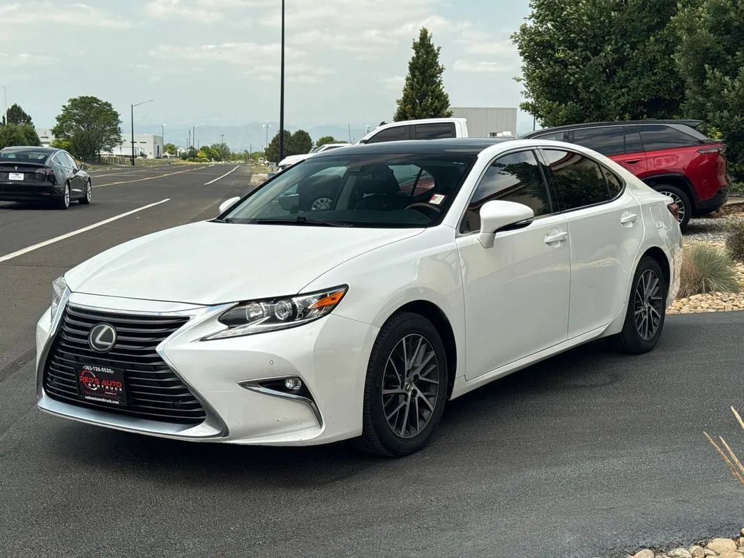 Used 2017 Lexus ES 350 w/ Navigation System Package FWD image 52