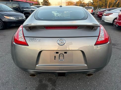 Used 2009 Nissan 370Z Touring w/ Sport Pkg image 6
