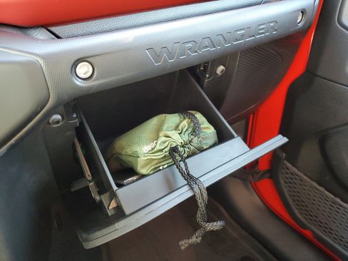 Used 2023 Jeep Wrangler Rubicon image 29