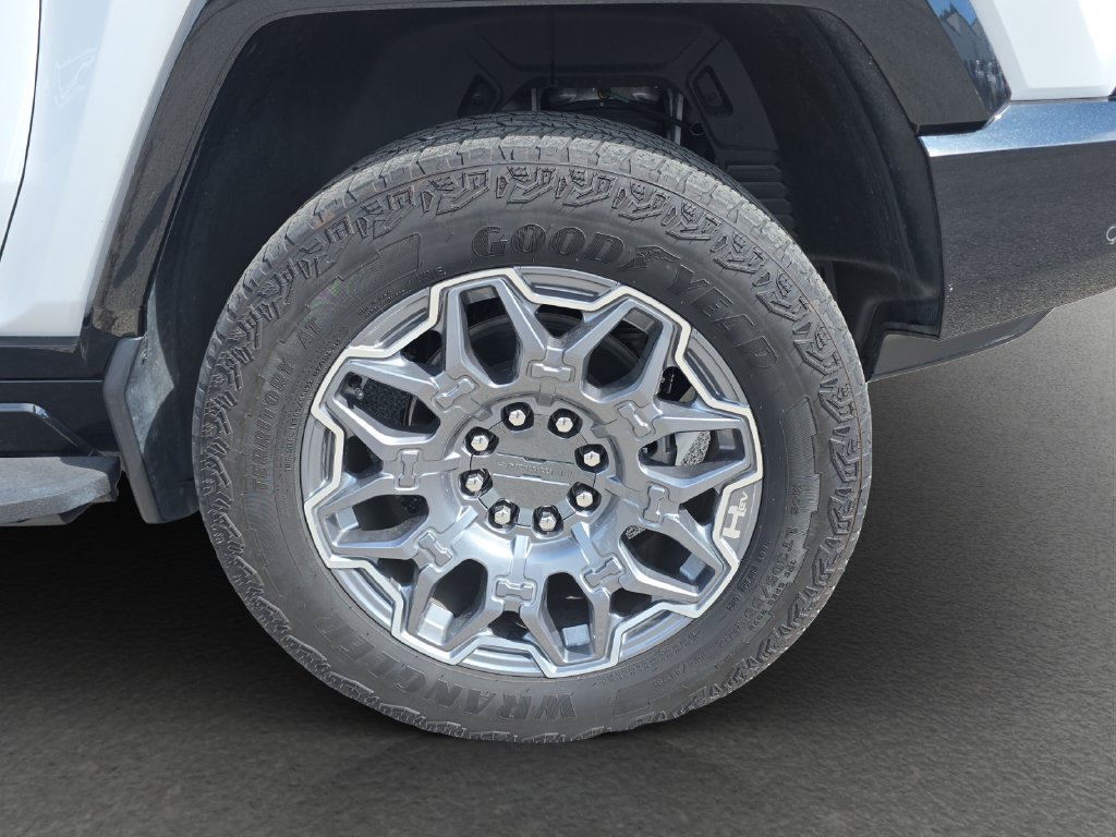 Used 2024 GMC Hummer EV 3X AWD/4WD image 5
