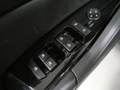 Used 2024 Kia Sportage EX AWD/4WD image 19