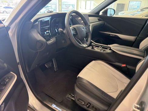 Used 2024 Lexus TX 500h AWD w/ Technology Package image 5