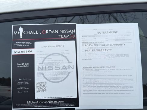 Used 2024 Nissan Leaf S image 11