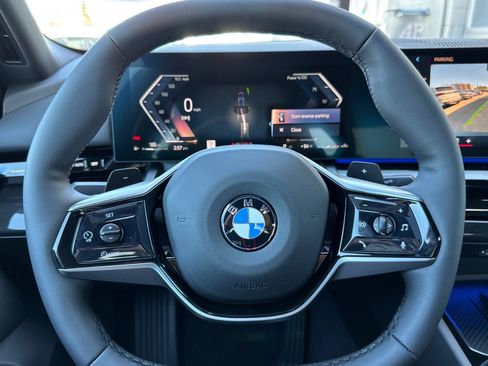 Used 2026 BMW 530i w/ Premium Package RWD image 11