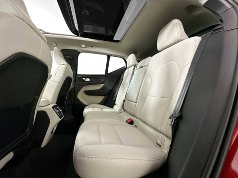 Used 2025 Volvo XC40 B5 Ultra w/ Climate Package AWD/4WD image 22